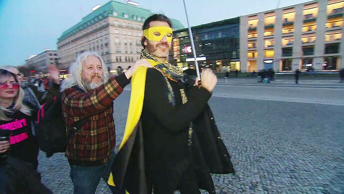 44cc98a7-28c5-40b8-8d26-24fbf01de08b_w1280_r1.77_fpx42_fpy7